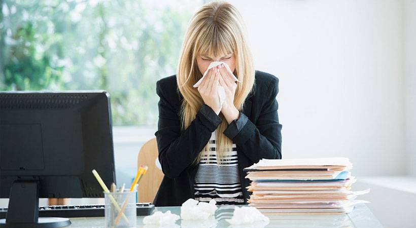 Higiena v pisarnah: 4 napake, zaradi katerih hitreje zboliš