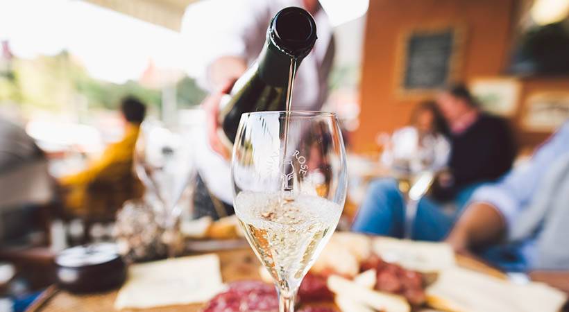 Kakšen je rok trajanja odprte steklenice vina?