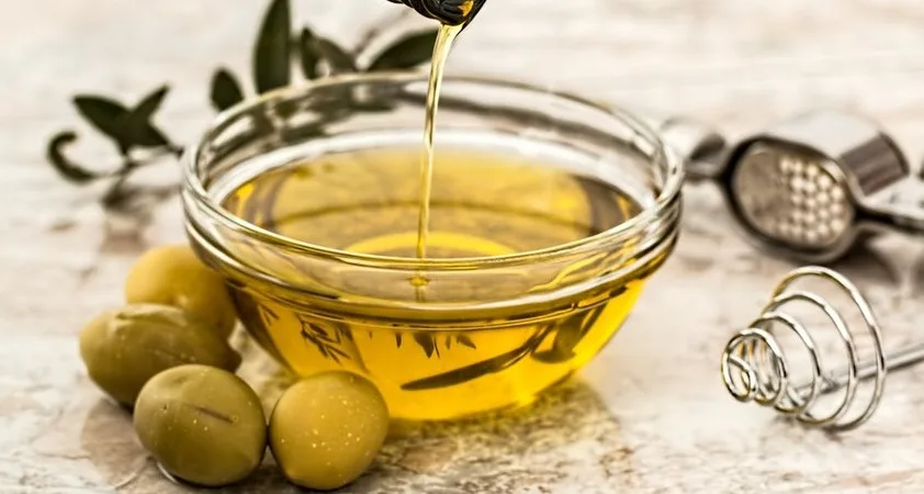9 zdravilnih koristi oliv in olivnega olja, ki jih morate poznati - Modna.si
