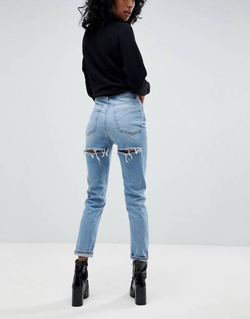Bizarni jeans trend, ki je pravzaprav zelo seksi