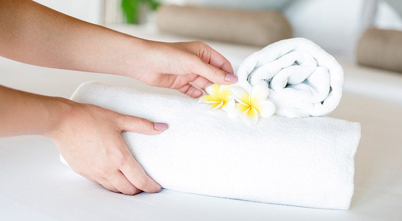Nenavaden pralni trik, zaradi katerega bodo brisače mehke in puhaste