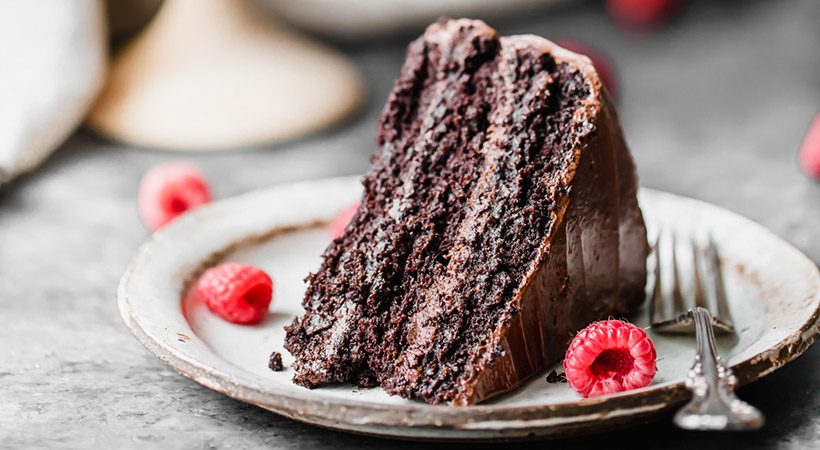 Zdravo in slastno: Brezglutenska čokoladna torta z vegansko kremo