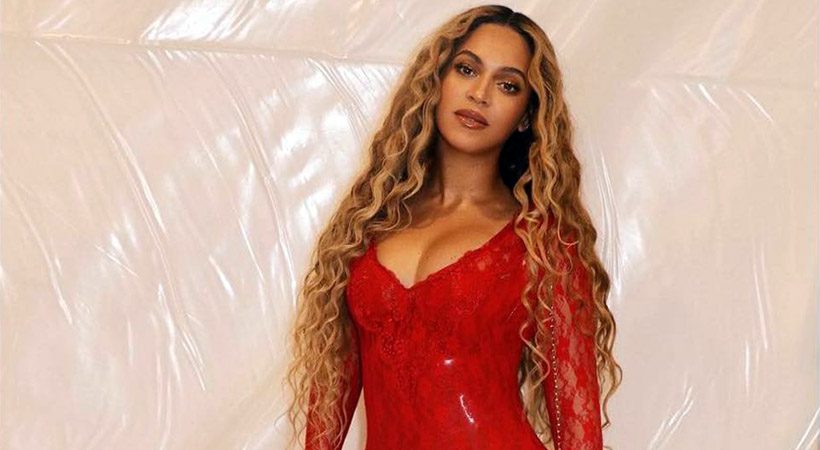 Beyoncé prvič spregovorila o zelo težki nosečnosti z dvojčkoma