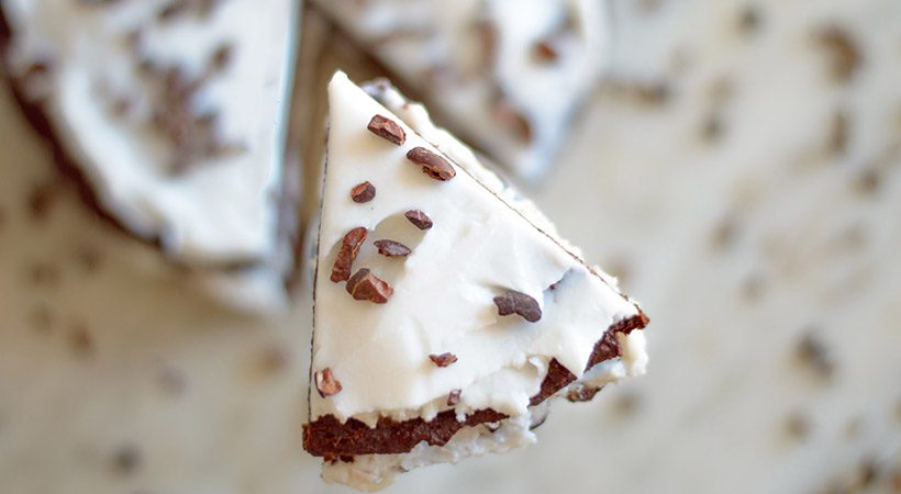 Vegansko in slastno: Čokoladna torta iz fižola