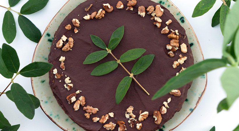 Zdravo in slastno: Jogurtova 50-kalorijska čokoladna torta