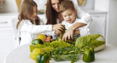 Enostaven trik, kako bo tvoj otrok pojedel vsako zelenjavo
