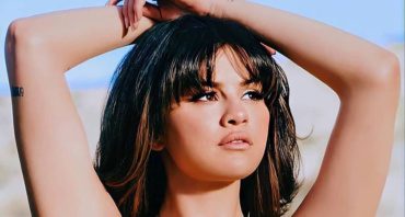 Selena Gomez v kopalkah ponosno pokazala svojo brazgotino