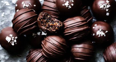 Slastno in zdravo: Medene kroglice iz temne čokolade, fig in orehov