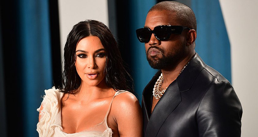 Kim Kardashian v poročni obleki, Kanye West v ognju