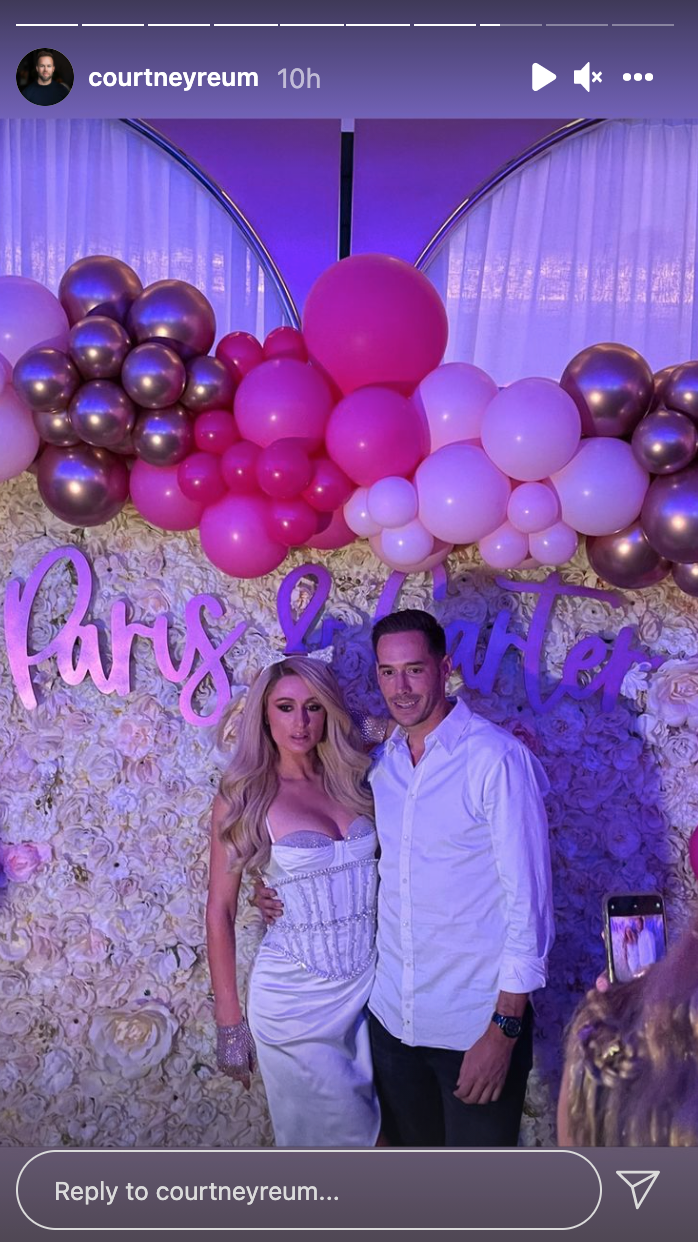 Paris Hilton in zaročenec Carter Reum v Las Vegasu priredila dekliščino in fantovščino
