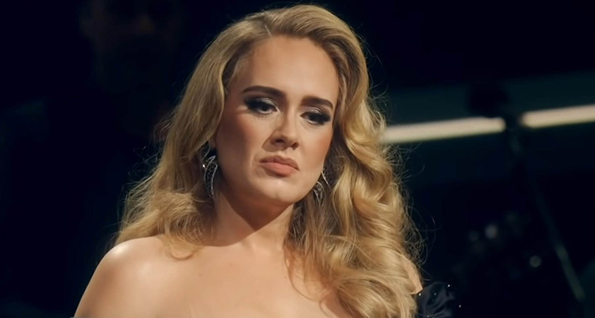 Razkrito, zakaj je Adele v resnici začasno odpovedala koncerte v Las Vegasu