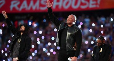 [VIDEO] Super Bowl LVI: Dr. Dre, Snoop Dogg, Eminem in ostali med polčasom zavzeli oder