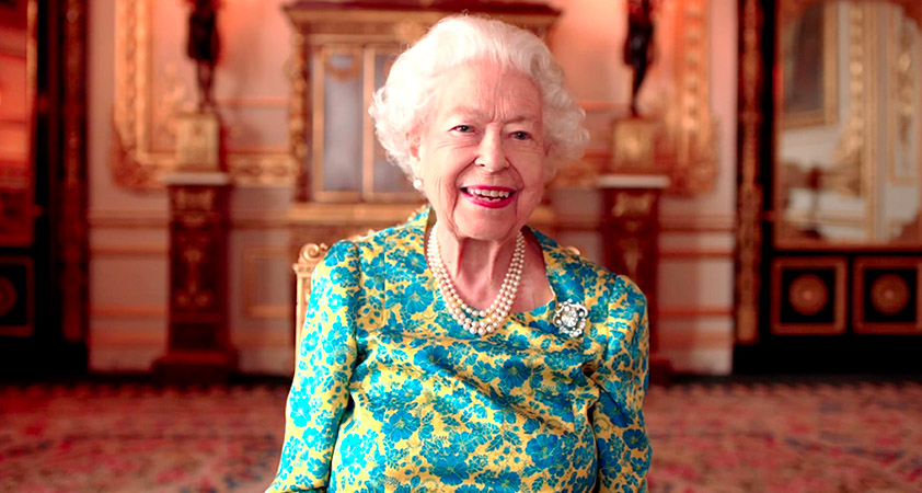 Kraljica Elizabeta za 70. obletnico vladanja posnela zabavni skeč
