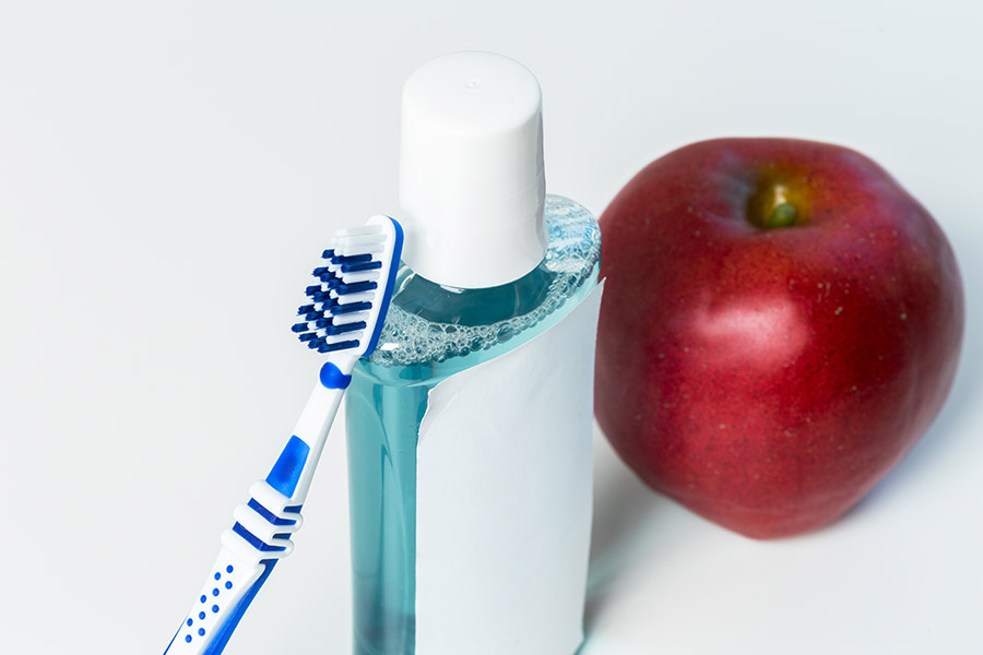 9 napak, ki jih NIKAR ne delaj pri ustni higieni