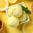 Poletni okusi: Najbolj enostaven limonin sladoled (brez laktoze, 3 sestavine)