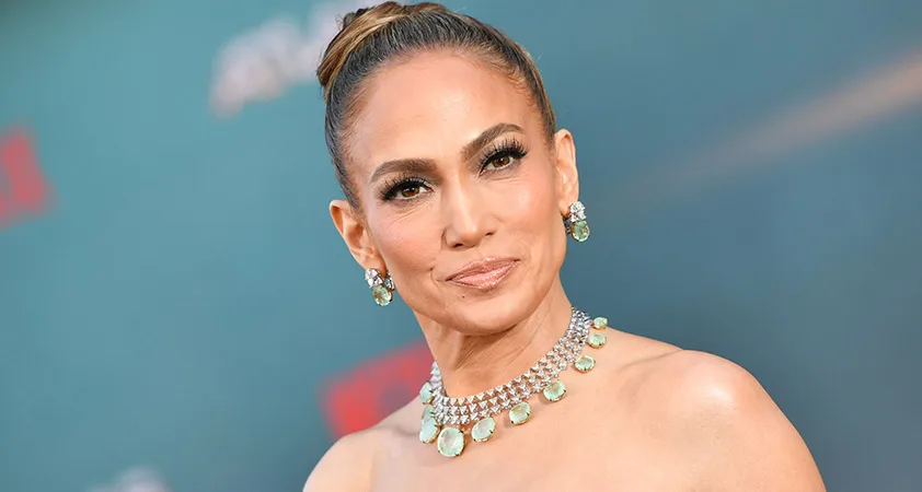 Jennifer Lopez - Modna.si