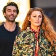 Ekipa Justina Baldonija razvila spletno stran, na kateri so originalna sporočila Blake Lively