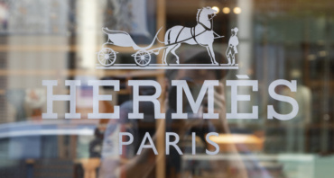 Kam je izginilo 14 milijard dolarjev vredno bogastvo znamke Hermès? - Modna.si
