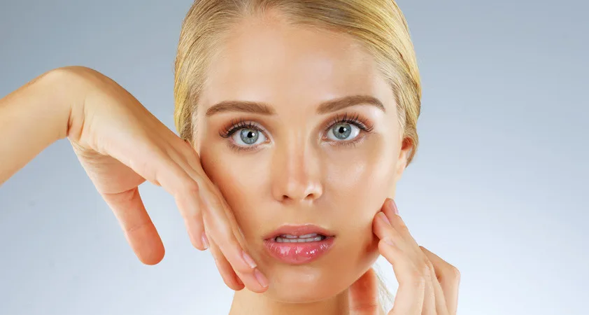 8 opozorilnih znakov, da vašemu telesu primanjkuje biotina - Modna.si