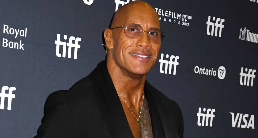 Iz mišičnjaka v suhca: Zakaj je Dwayne ‘The Rock’ Johnson v zadnjem času izgubil toliko teže - Modna.si