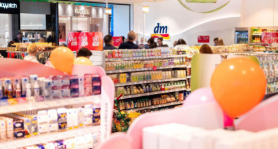 V ALEJI slovesno odprli novo prodajalno dm s številnimi presenečenji - Modna.si