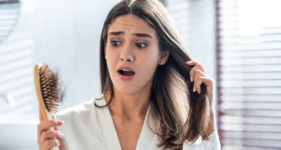 6 spregledanih vzrokov za izpadanje las pri ženskah: od pomanjkanja spanca do... - Modna.si