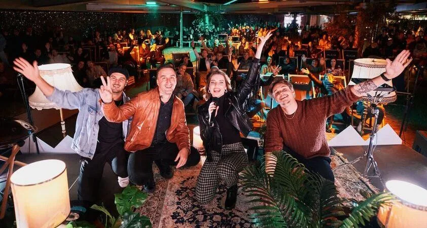 Veliki finale koncertov nad mestom - Maja Keuc je na ALEJI SKY zaključila svojo pletno turnejo Sončnice in peto sezono after-work koncertov - Modna.si