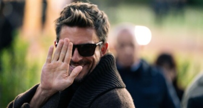 People razglasil "Najbolj seksi moškega leta 2025" in z njim piše zgodovino! - Modna.si