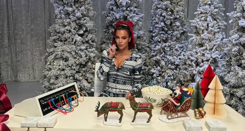 Khloé Kardashian razkrila, kdo v resnici plača razkošno božično zabavo družine Kardashian
