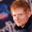 Ed Sheeran šokiral oboževalce: shujšal 14 kilogramov in pokazal trebušne mišice!