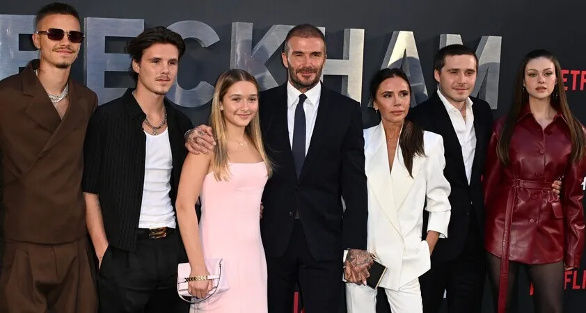 Cruz Beckham razkril: Brooklyn je blokiral mene ter starša Davida in Victorio Beckham - Modna.si
