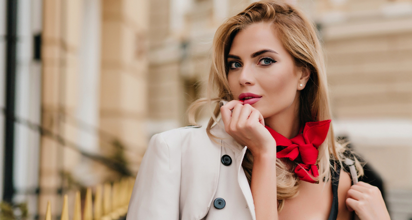 Stilisti razkrivajo največje lasne trende zime 2026, ki bodo povsod