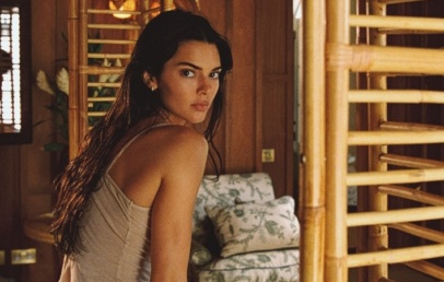 Kendall Jenner se norčuje iz slavnih bivših - poglej video! - Modna.si