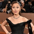 Ariana Grande o svojih šestih prstih na naslovnici revije Vogue Japan