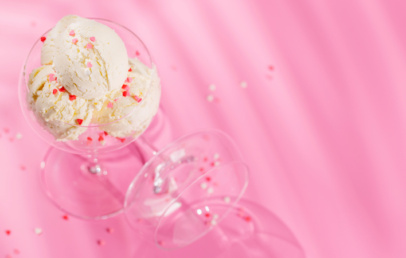 Ste že poskusili to kombinacijo? Valentinova sladica, ki navdušuje - Modna.si