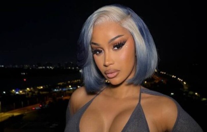 ŠOK v Las Vegasu: Cardi B med koncertom izgubila ravnotežje in padla s stola - Modna.si