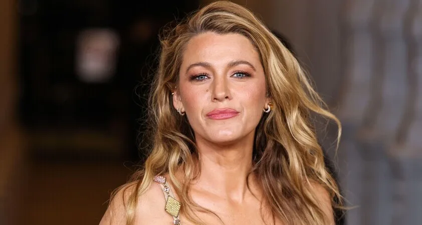 Od hollywoodske ljubljenke do tarče kritik: Kako je Blake Lively izgubila naklonjenost javnosti? - Modna.si