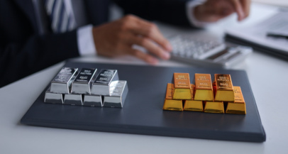 Plemenite kovine kot zaščita premoženja v negotovih časih - Modna.si