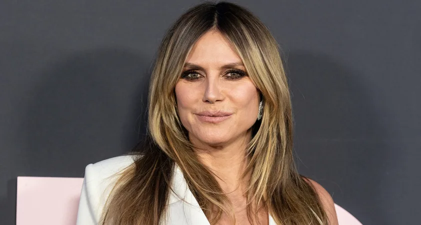 Neprepoznavna! Heidi Klum na festivalu Coachella 2026 pretentala vse - Modna.si