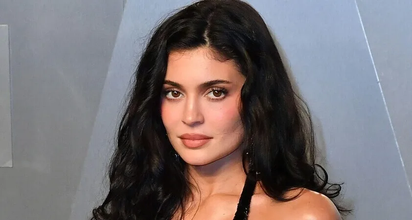 Tožba proti Kylie Jenner razkriva temno plat življenja v njenem domu - Modna.si