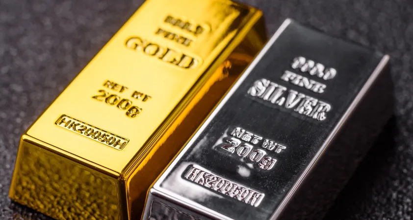 Bonus, ki se sveti: moč zlata in srebra pri nagrajevanju zaposlenih - Modna.si