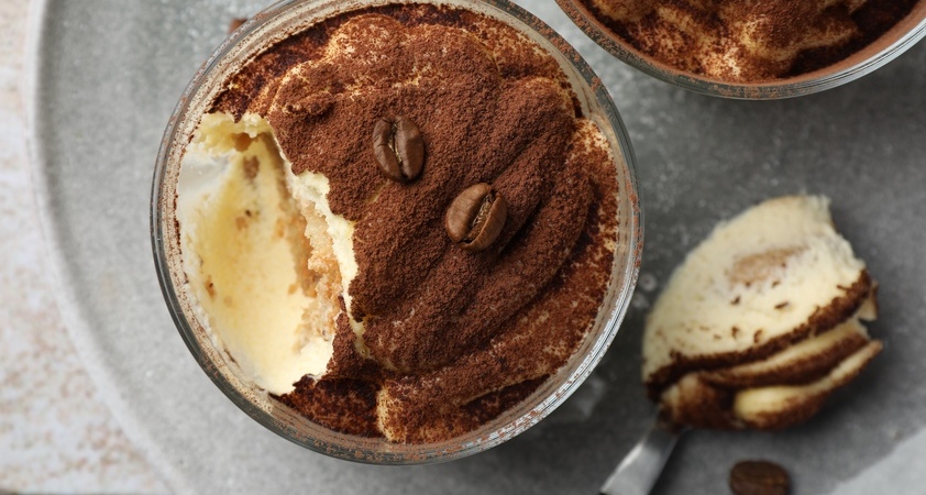 Vplivnica po izgubi 113 kilogramov razkrila recept za nizkokalorični in beljakovinski tiramisu