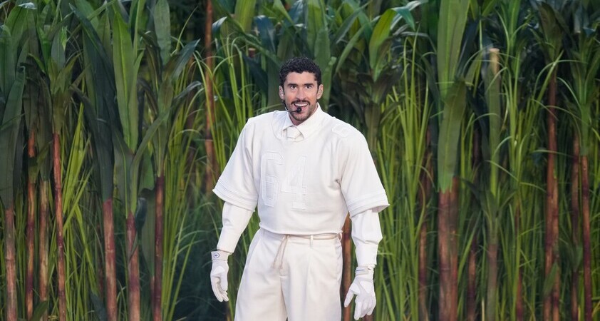 Bad Bunny na Met Gali 2026 šokiral z drastično preobrazbo