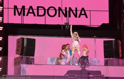 Madonna Times Square v New Yorku spremenila v ogromno plesišče - Modna.si