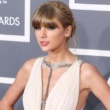 Oblikovalec poročne obleke Taylor Swift razkril, kako je bilo sodelovati z njo
