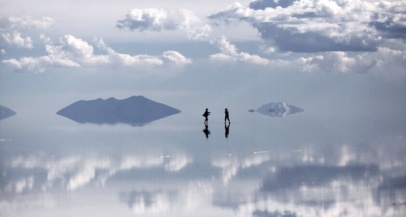 Salar de Uyuni: Neskončno ogledalo sredi Bolivije, ki jemlje dih! - Modna.si