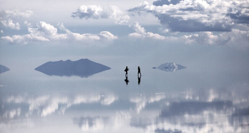 Salar de Uyuni: Neskončno ogledalo sredi Bolivije, ki jemlje dih!