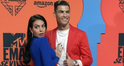 Na skrivaj poročena! Cristiano Ronaldo in Georgina pokazala poročna prstana - Modna.si