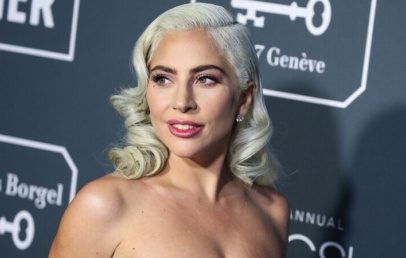 Lady Gaga presenetila z najlepšo novico: postala je mama! - Modna.si