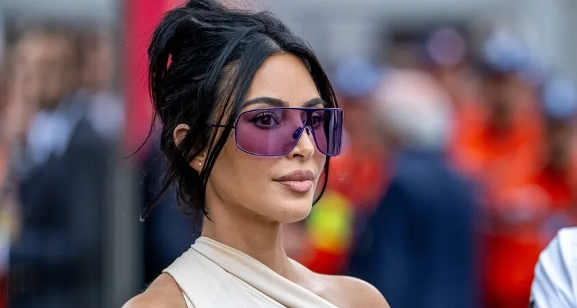 Zakaj je Kim Kardashian po brutalnem ropu zahtevala le 1 evro odškodnine - Modna.si